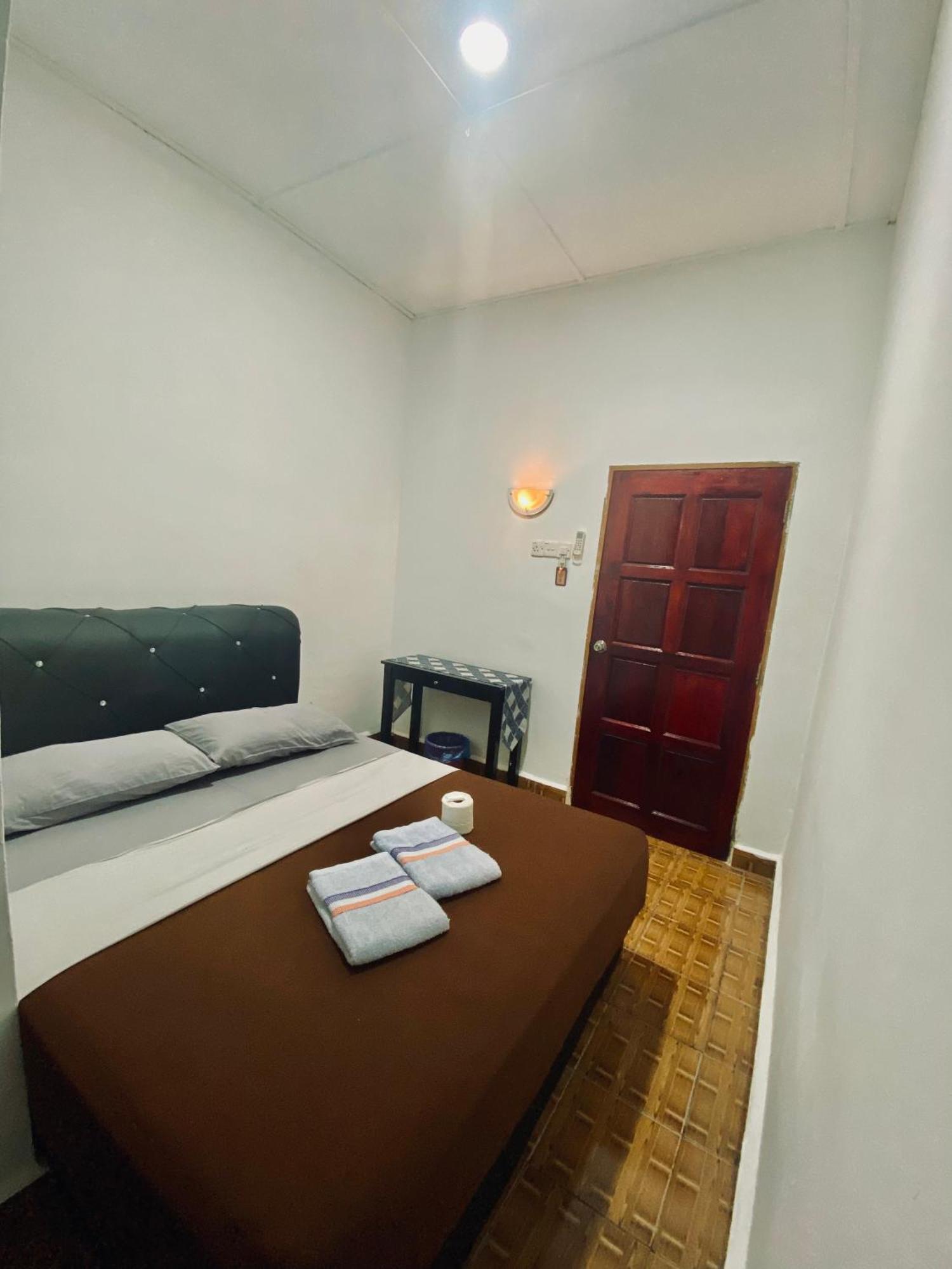 Abot Guest House Куала-Тахан Экстерьер фото